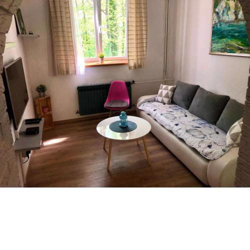 Crystal Lakes Apartment