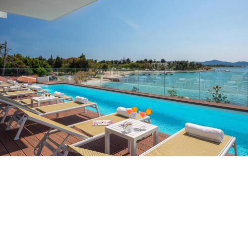 Dedaj Resort - Penthouse Suite Arben
