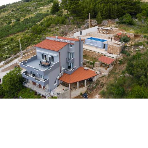 Exclusive Villa Almissa with swimming pool and sea view
