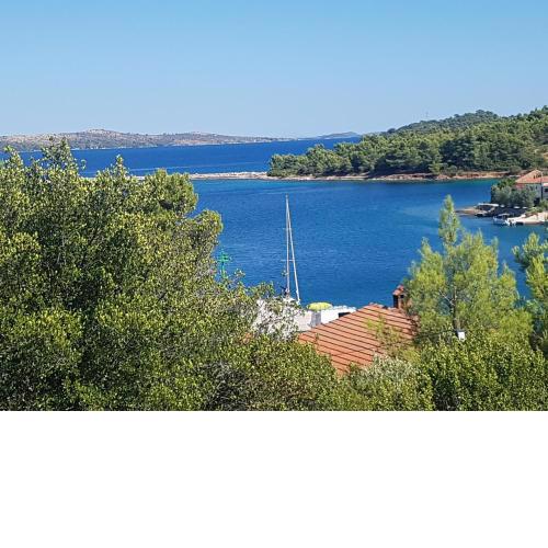 Extra Spacious Seaview Apartments close to the beach, with large terraces and FREE WI-FI & AC & BBQ & parking space