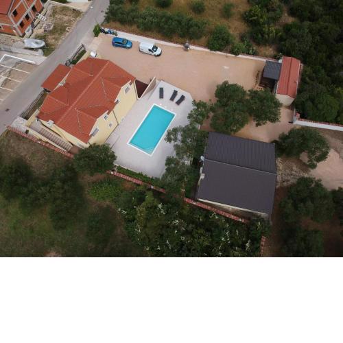 Family friendly apartments with a swimming pool Drage, Biograd - 5904