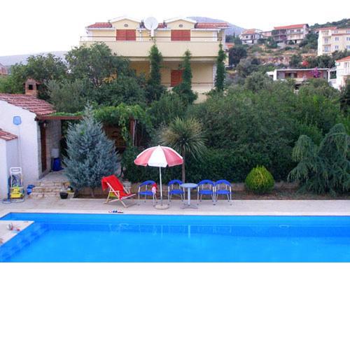 Family friendly apartments with a swimming pool Seget Vranjica, Trogir - 7559