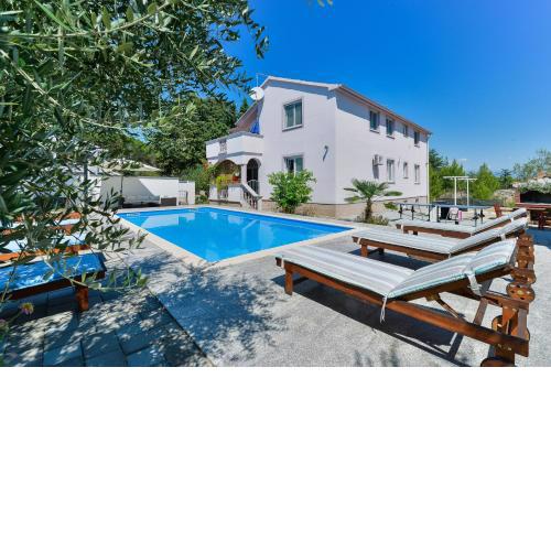 Family friendly apartments with a swimming pool Zadar - 18098