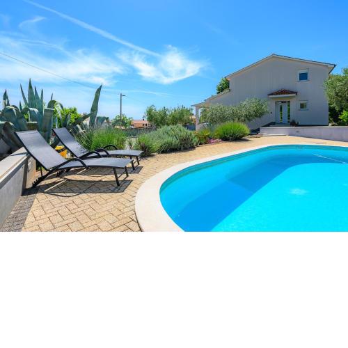 Family friendly house with a swimming pool Kastelir, Central Istria - Sredisnja Istra - 20359