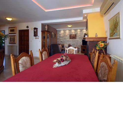 Gallery Premium 99 near Ammphiteatre with Garage 5 days and more gratis