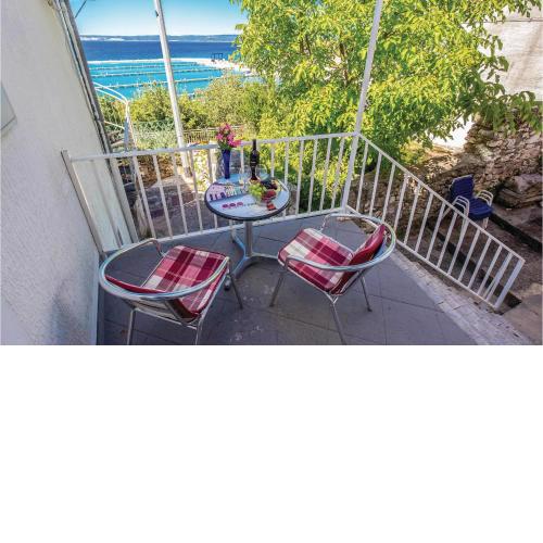 Gorgeous Apartment In Novi Vinodolski