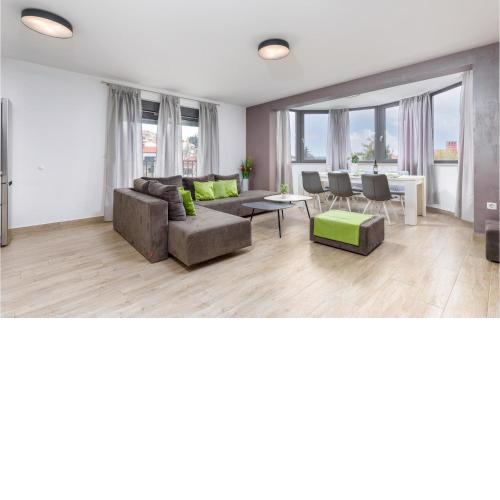 Gorgeous Apartment In Pjescana Uvala With Wifi