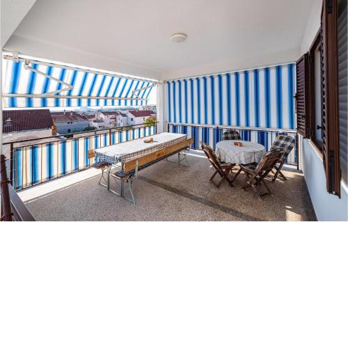 Gorgeous Apartment In Zadar With House Sea View