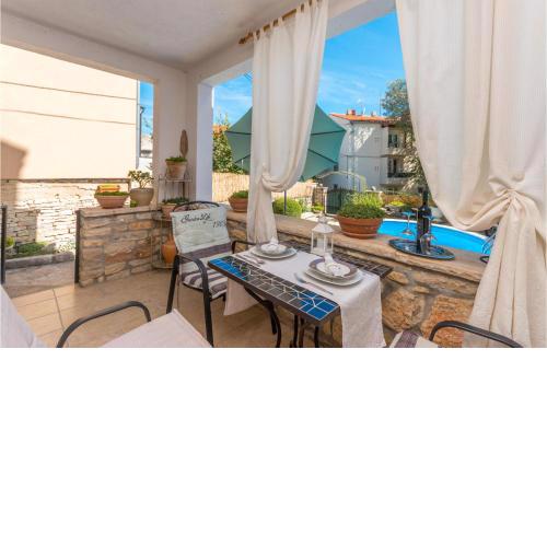 Gorgeous Home In Benkovac With Wifi