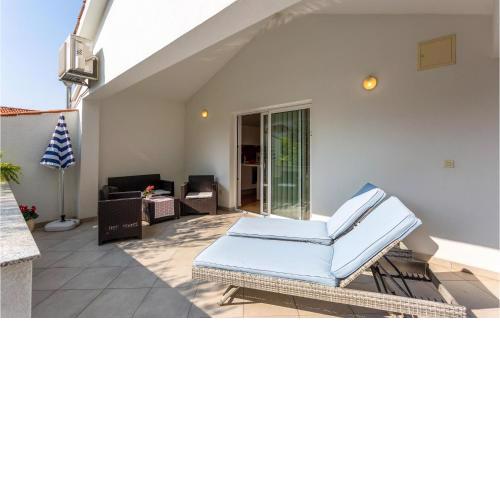 Gorgeous Home In Krk With Wifi