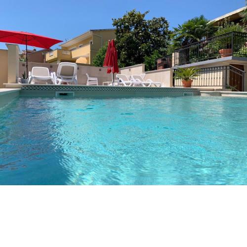 Grand Pool Apartment Ika-Opatija