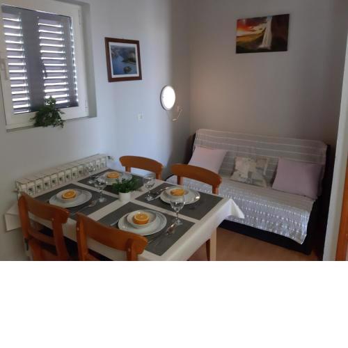 Guesthouse Brodarica (3814)
