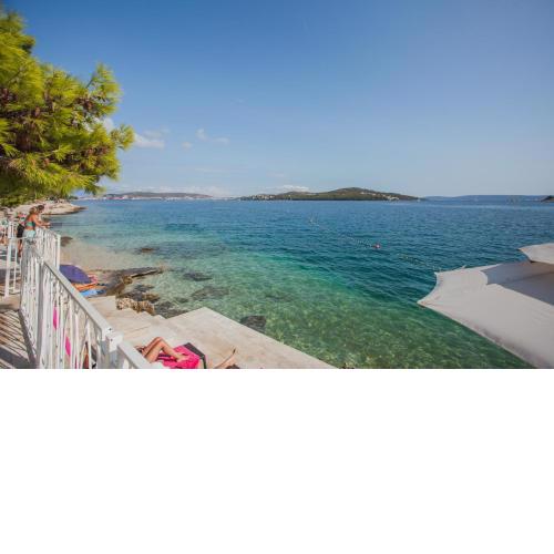 Happy Camp mobile homes in Camping Amadria Park Camping Trogir
