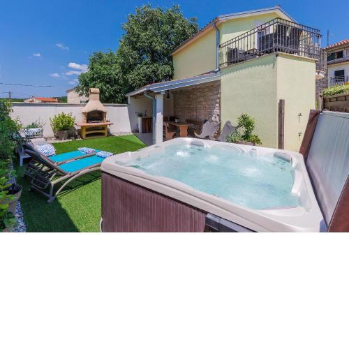 Holiday Home Ana
