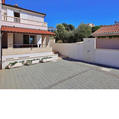 Holiday Home Claudia 1 by Interhome