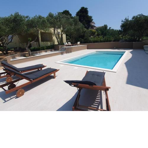 Holiday home in Drage with sea views, balcony, air conditioning,WiFi 592-1