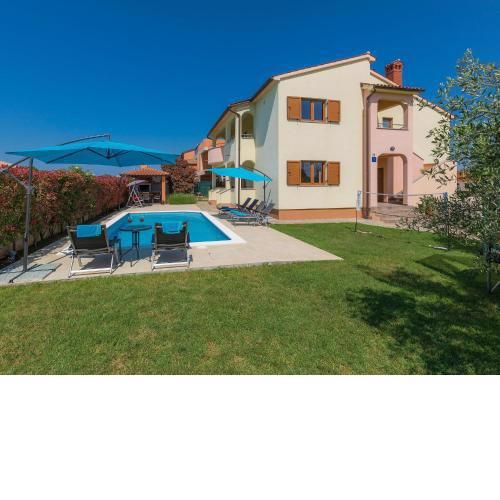Holiday Home Linden Tree by Interhome