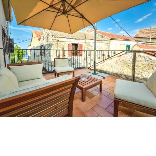 Holiday Home Mali dvori by Interhome