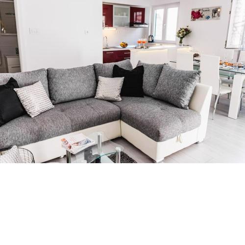 Holiday home Marina-renovated house in city center