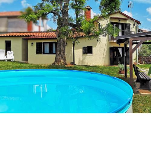 Holiday Home Sara by Interhome