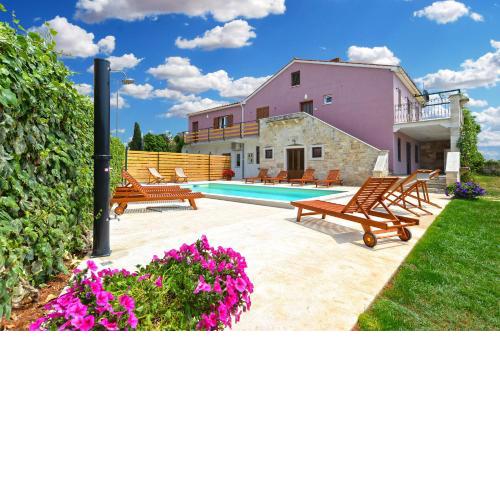 Holiday home Valter 2136