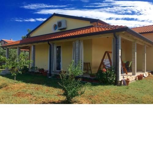 Holiday house EMC