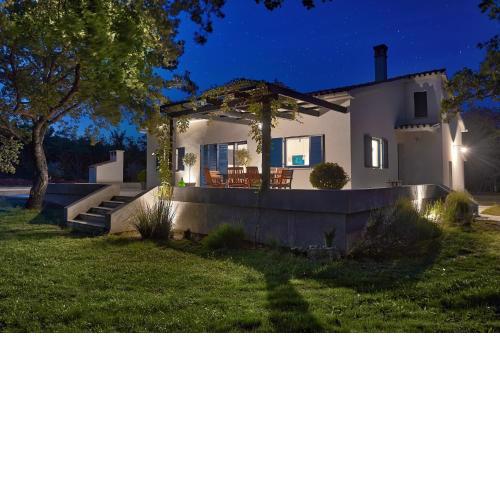 Holiday house GARICA