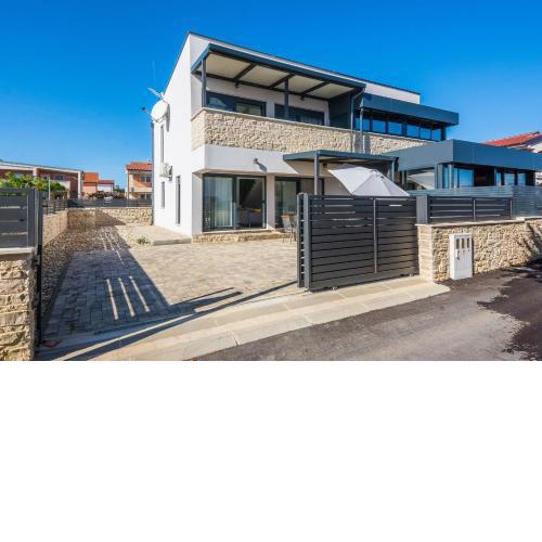 Holiday house with a parking space Vir - 20224
