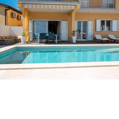 House GOLD POINT