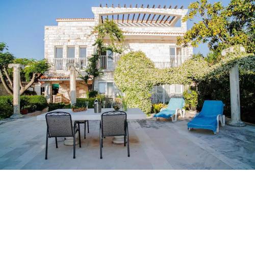 House Villa More