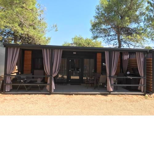 H&S Mobile Home