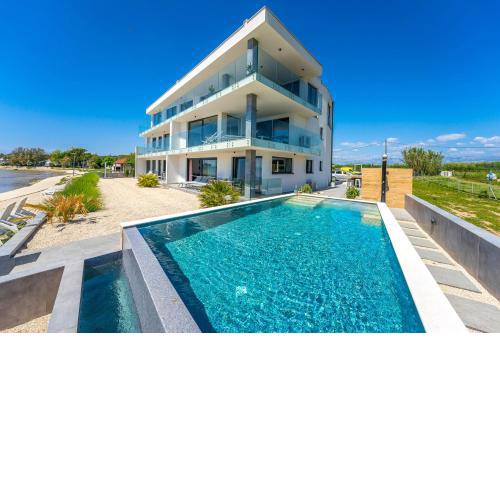 JamC Dream direkt am Meer mit beheiztem Pool