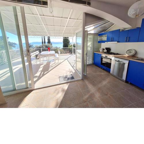 Laurem Apartment