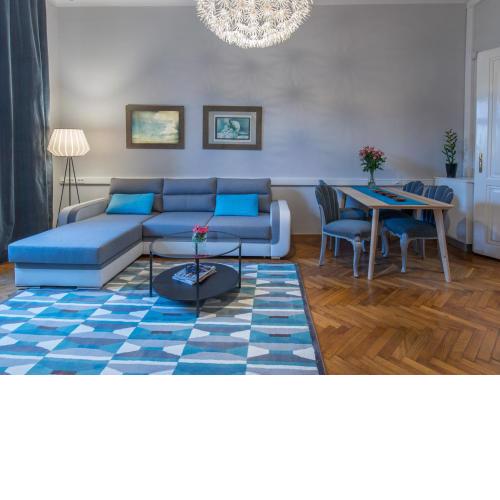 LikeHome Apartment