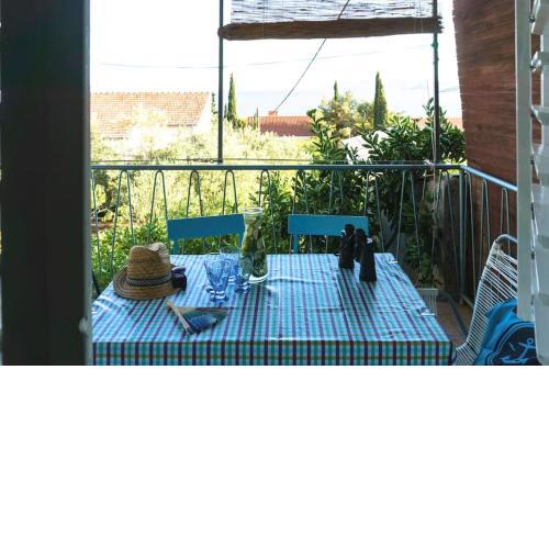 little mediterranean holiday house with sea view