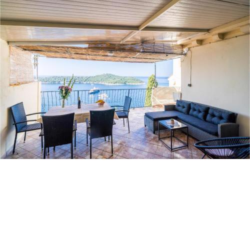 Lovely Apartment In Dubrovnik With Wifi