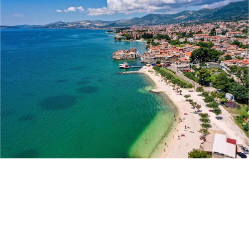 Lovely Apartment In Kastel Gomilica With Wifi
