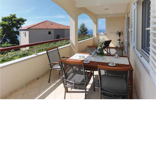 Lovely Apartment In Krilo Jesenice With Wifi