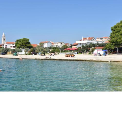Lovely Apartment in Pako tane with Terrace