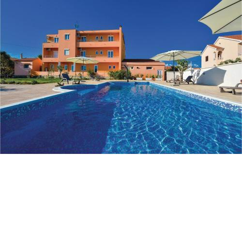 Lovely Apartment In Privlaka With Wifi