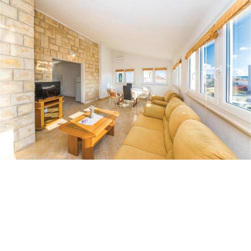 Lovely Apartment In Rogoznica With House Sea View