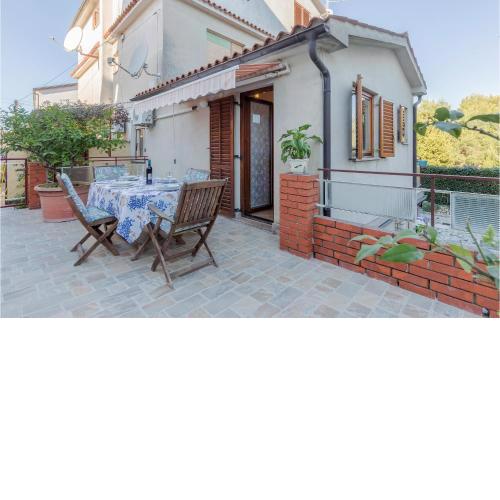 Lovely Apartment In Rovinj With Wifi