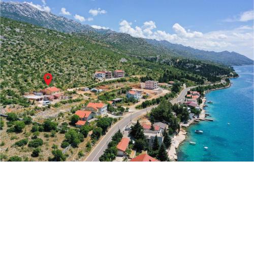 Lovely Apartment In Starigrad Paklenica With Wifi