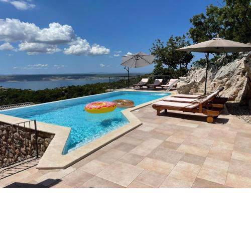 Lovely Holiday Home in Starigrad