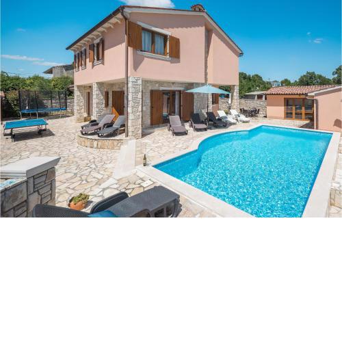 Lovely Home In Barban With Outdoor Swimming Pool