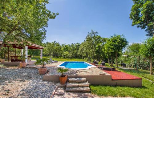 Lovely Home In Kapelica With Wifi