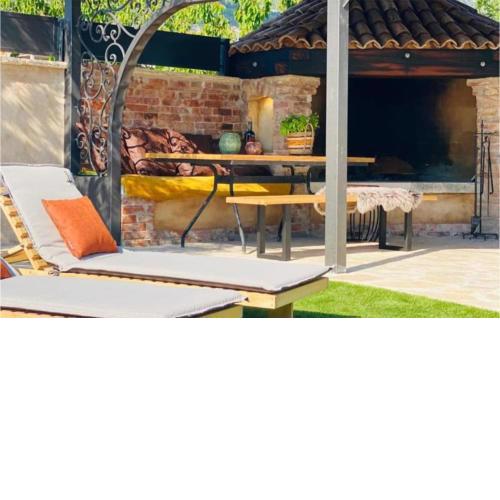 Lovely Home In Kastel Stari With Sauna