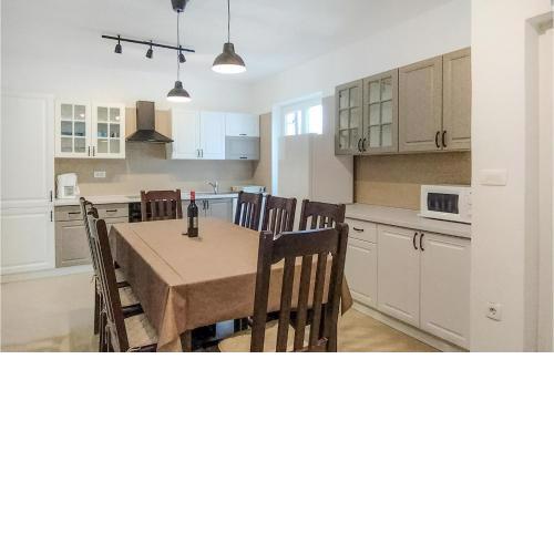 Lovely Home In Porec With Outdoor Swimming Pool
