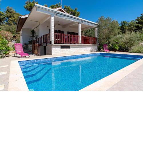 Lovely Home In Vela Luka