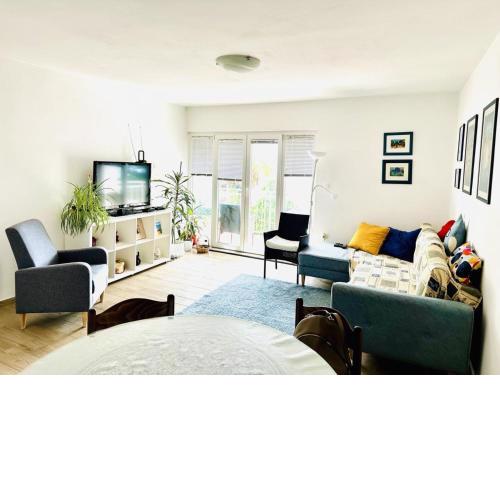 Luxury apartment Ivone with balcony and garden